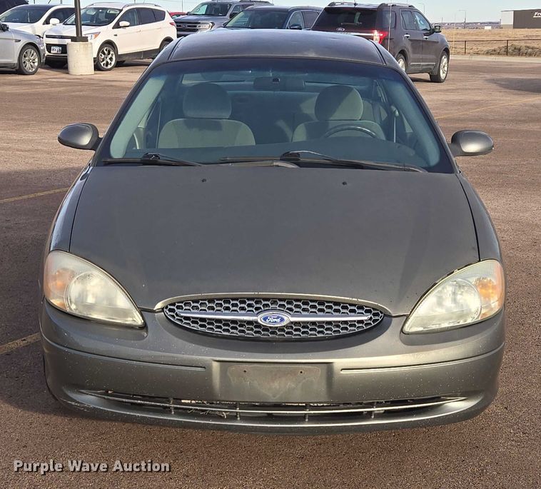image for item ES2653 2002 Ford Taurus 