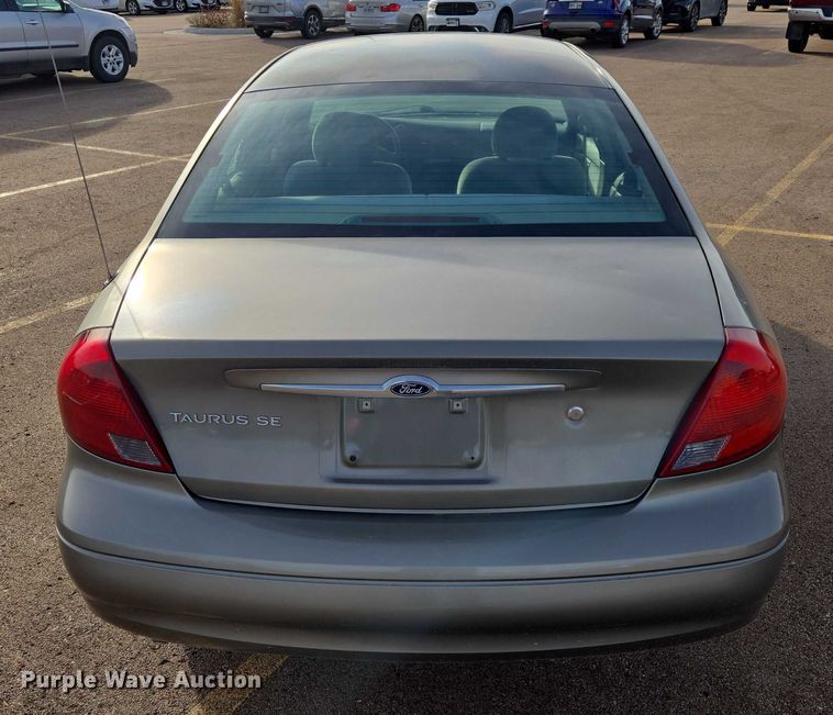 image for item ES2653 2002 Ford Taurus 