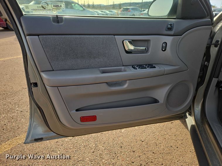 image for item ES2653 2002 Ford Taurus 