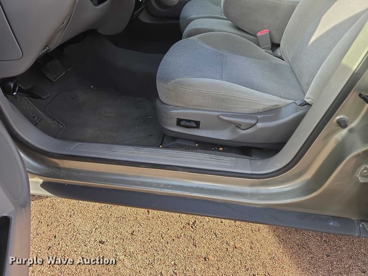 image for item ES2653 2002 Ford Taurus 