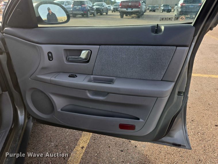 image for item ES2653 2002 Ford Taurus 