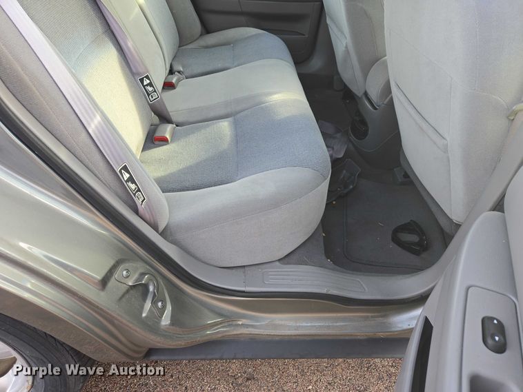 image for item ES2653 2002 Ford Taurus 