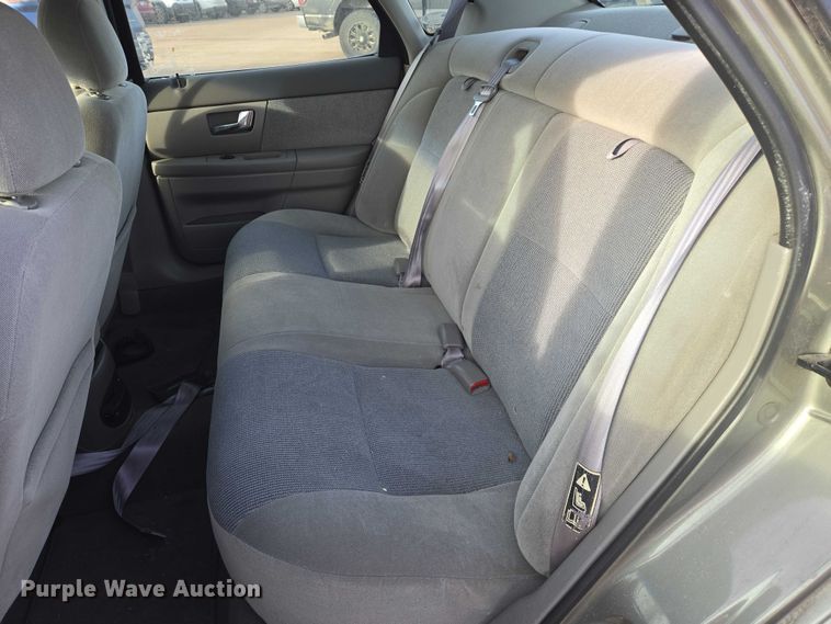 image for item ES2653 2002 Ford Taurus 