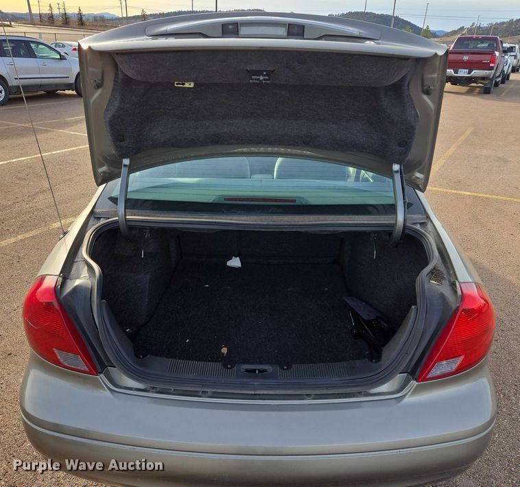 image for item ES2653 2002 Ford Taurus 