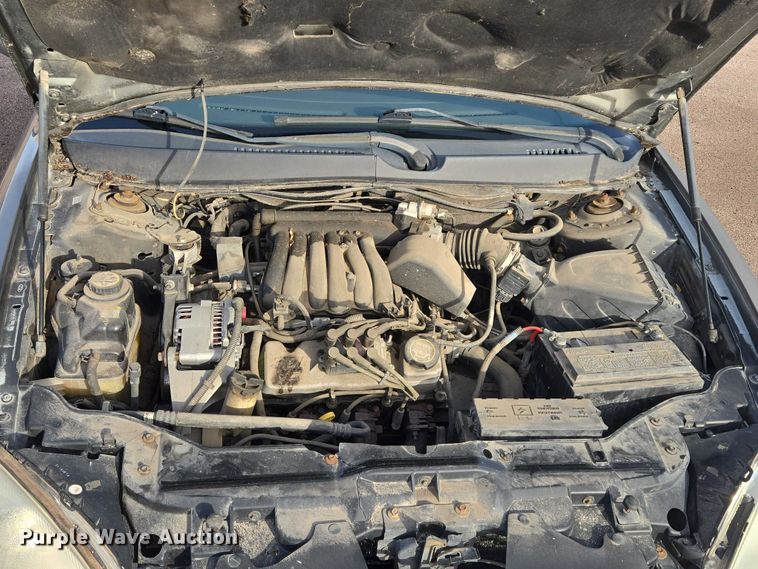 image for item ES2653 2002 Ford Taurus 