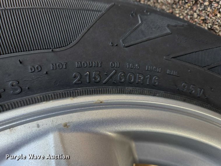 image for item ES2653 2002 Ford Taurus 