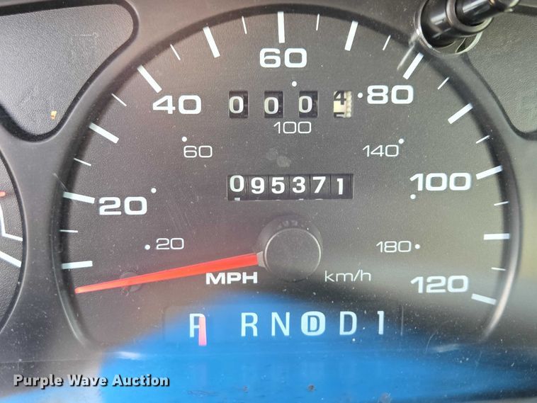 image for item ES2653 2002 Ford Taurus 