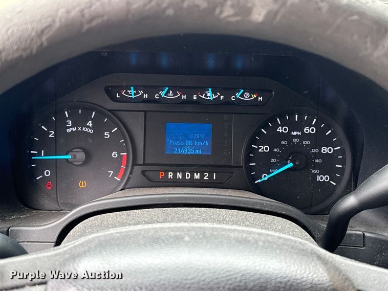 image for item ES5500 2019 Ford F350 Super Duty XL box truck