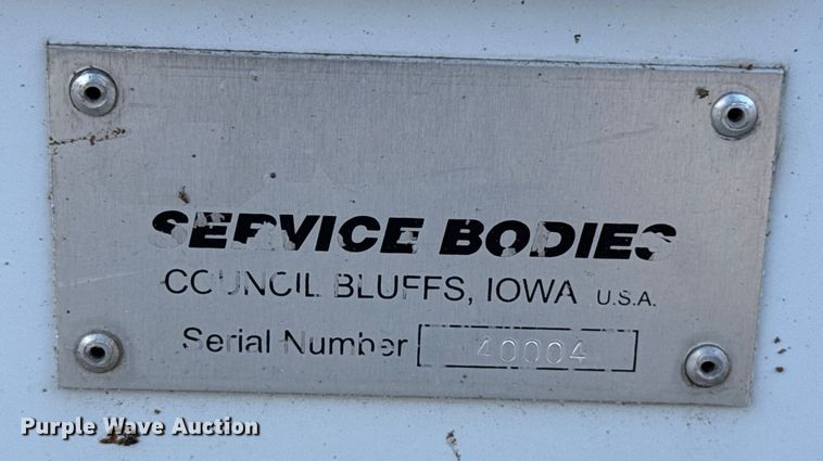 image for item ES5501 2005 Chevrolet Silverado 2500HD utility bed pickup truck