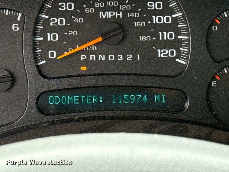 image for item ES5502 2007 Chevrolet Silverado 2500HD utility bed pickup truck