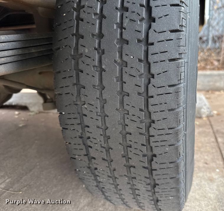 image for item ES5502 2007 Chevrolet Silverado 2500HD utility bed pickup truck