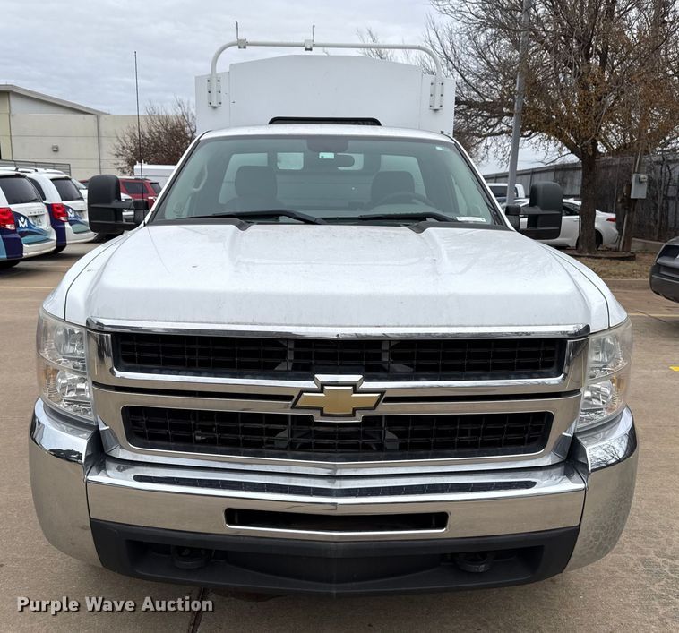 image for item ES5503 2008 Chevrolet Silverado 2500HD utility bed pickup truck