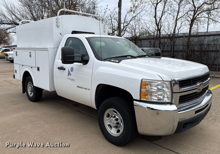 image for item ES5503 2008 Chevrolet Silverado 2500HD utility bed pickup truck