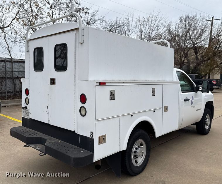 image for item ES5503 2008 Chevrolet Silverado 2500HD utility bed pickup truck