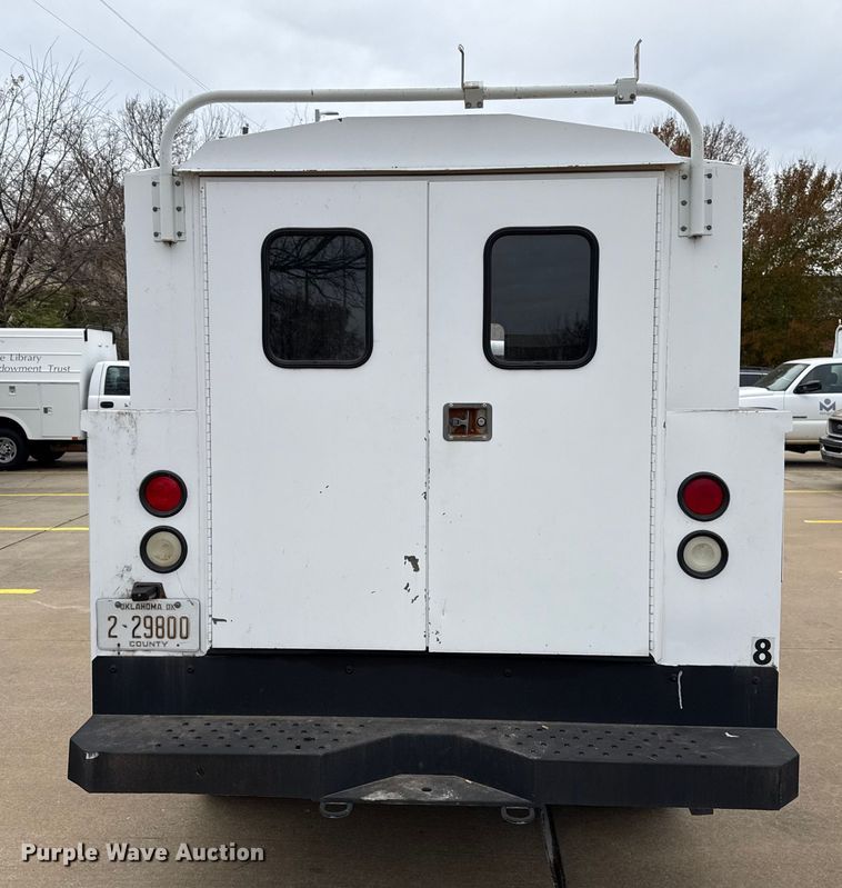 image for item ES5503 2008 Chevrolet Silverado 2500HD utility bed pickup truck