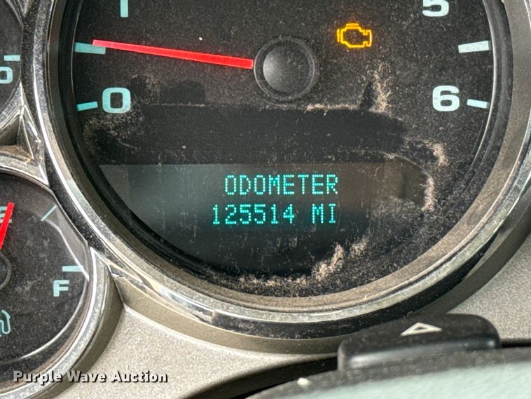 image for item ES5503 2008 Chevrolet Silverado 2500HD utility bed pickup truck