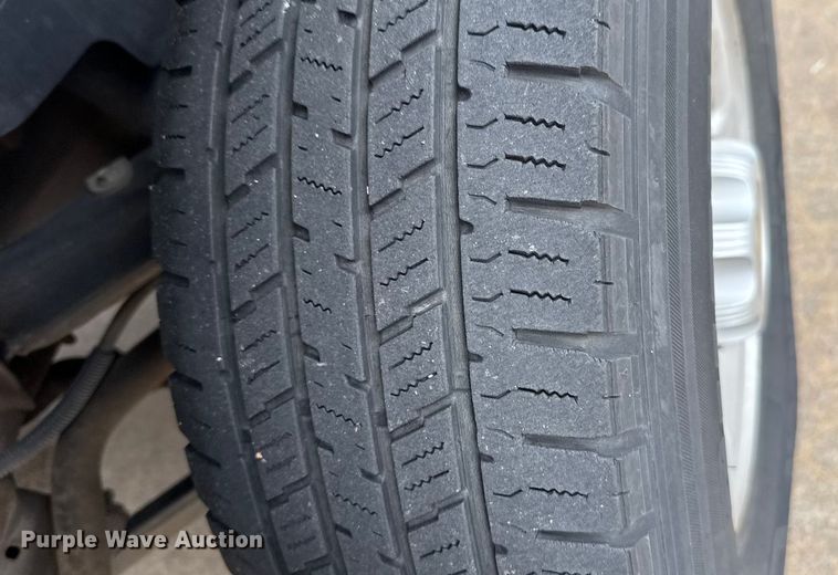 image for item ES5503 2008 Chevrolet Silverado 2500HD utility bed pickup truck