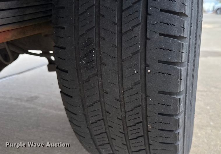 image for item ES5503 2008 Chevrolet Silverado 2500HD utility bed pickup truck