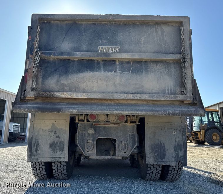 image for item ES5553 2013 Peterbilt 388 dump truck