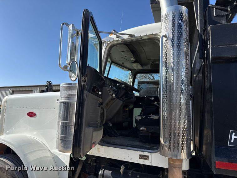 image for item ES5553 2013 Peterbilt 388 dump truck