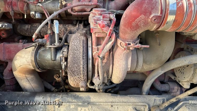 image for item ES5554 2012 Peterbilt 388 semi truck