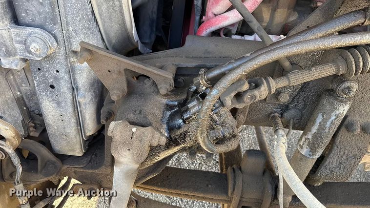 image for item ES5554 2012 Peterbilt 388 semi truck