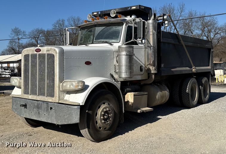 image for item ES5555 2013 Peterbilt 388 dump truck