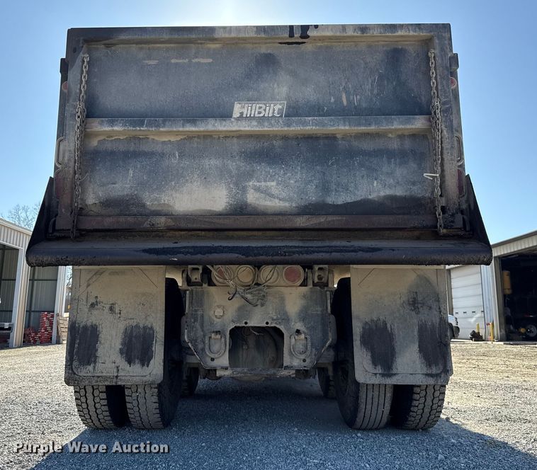 image for item ES5555 2013 Peterbilt 388 dump truck