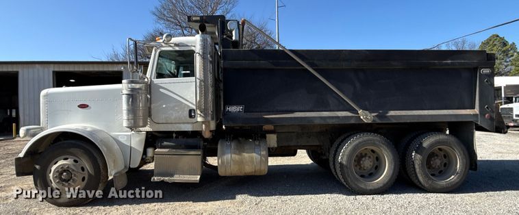 image for item ES5555 2013 Peterbilt 388 dump truck