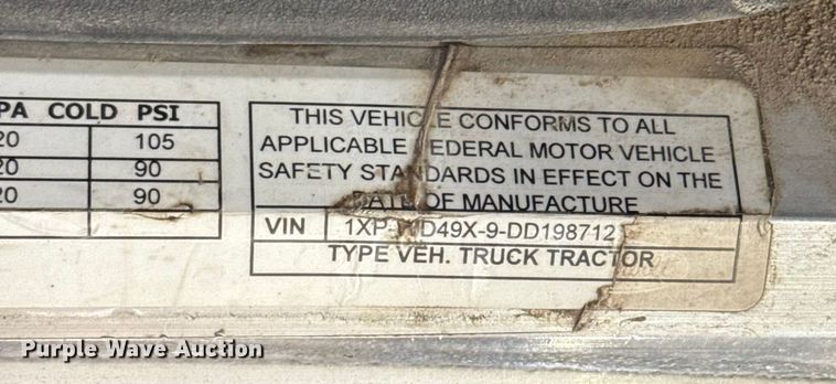 image for item ES5555 2013 Peterbilt 388 dump truck