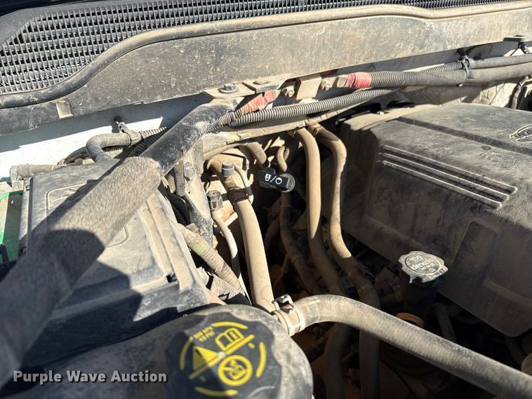 image for item ES5556 2016 Chevrolet Silverado 2500HD Crew Cab pickup truck