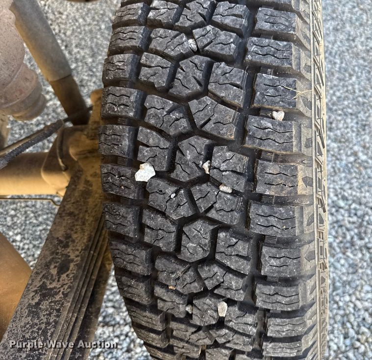 image for item ES5556 2016 Chevrolet Silverado 2500HD Crew Cab pickup truck