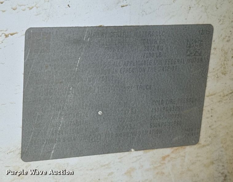 image for item ES5556 2016 Chevrolet Silverado 2500HD Crew Cab pickup truck