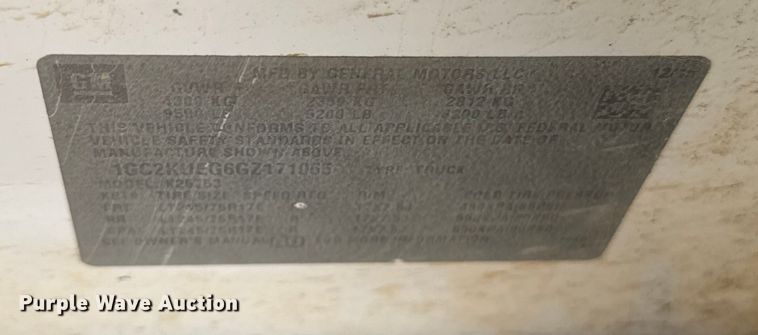 image for item ES5556 2016 Chevrolet Silverado 2500HD Crew Cab pickup truck