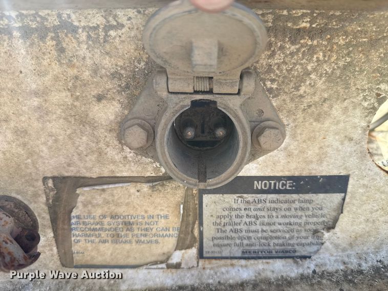 image for item ES5557 2010 Ranco bottom dump trailer