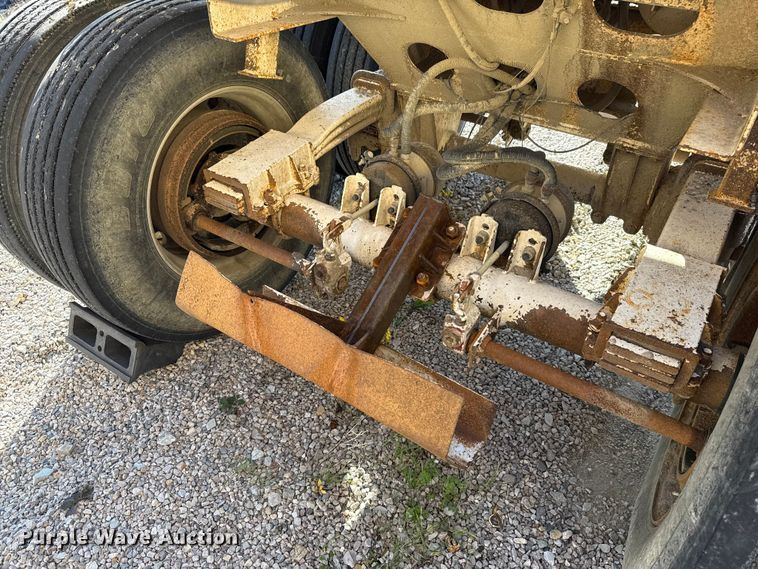 image for item ES5557 2010 Ranco bottom dump trailer