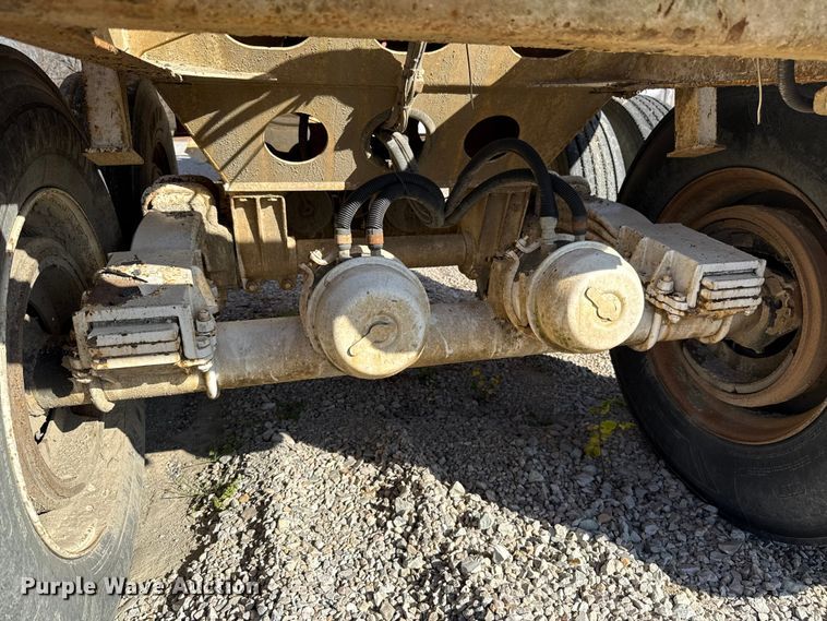 image for item ES5557 2010 Ranco bottom dump trailer