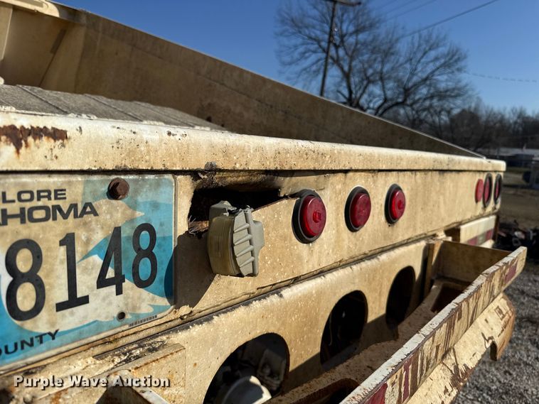 image for item ES5557 2010 Ranco bottom dump trailer