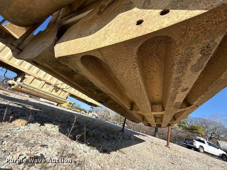 image for item ES5557 2010 Ranco bottom dump trailer