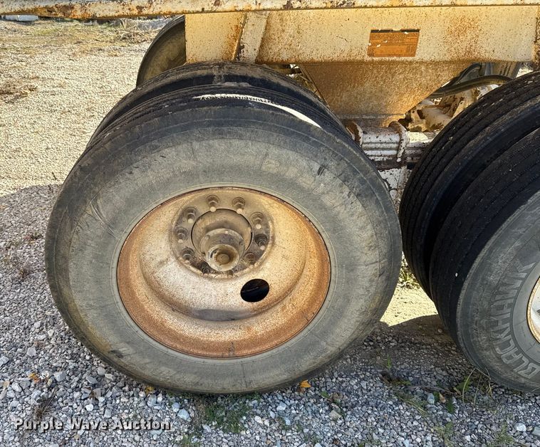 image for item ES5557 2010 Ranco bottom dump trailer