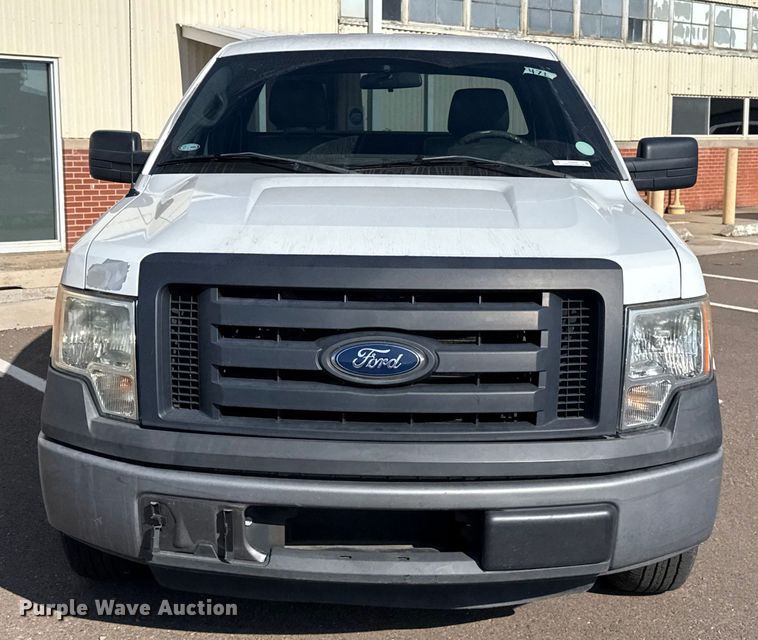image for item ES5559 2011 Ford F150 XL pickup truck