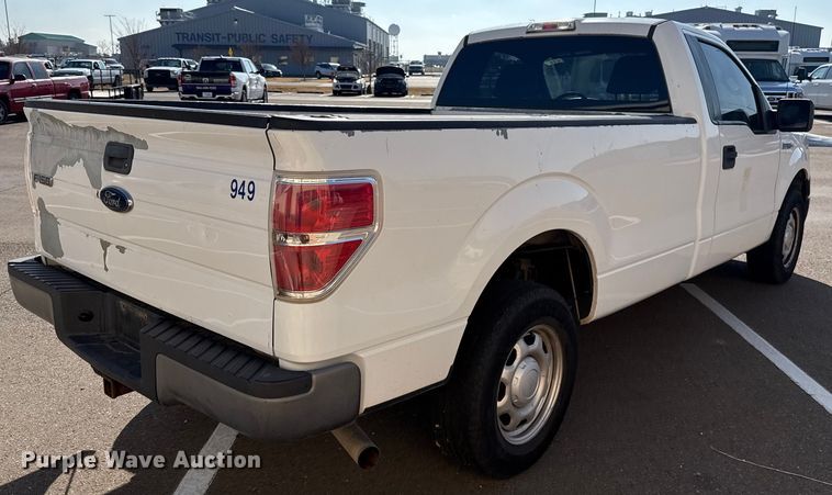 image for item ES5559 2011 Ford F150 XL pickup truck