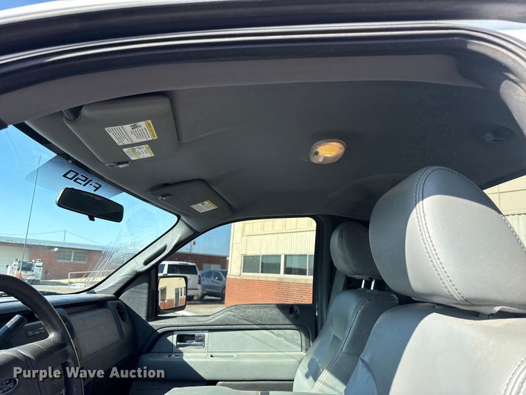 image for item ES5559 2011 Ford F150 XL pickup truck