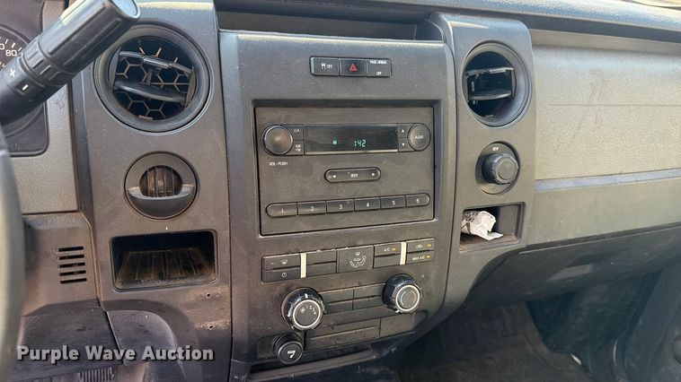 image for item ES5559 2011 Ford F150 XL pickup truck