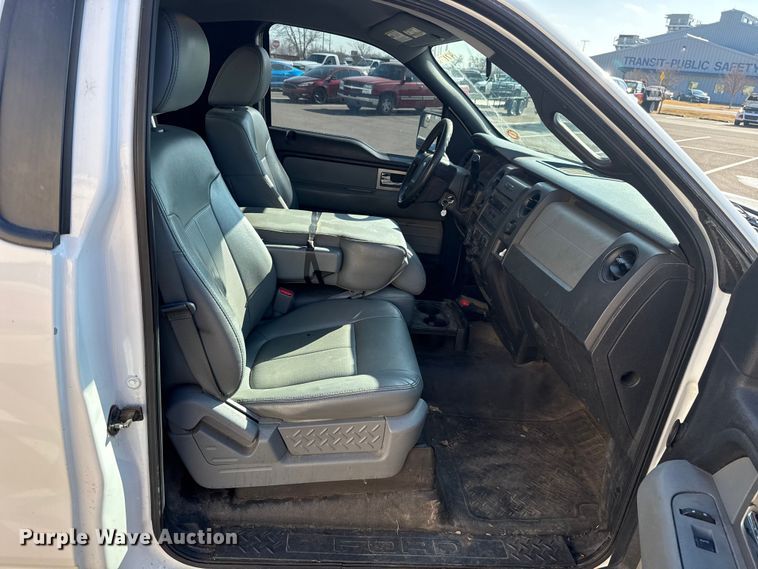 image for item ES5559 2011 Ford F150 XL pickup truck