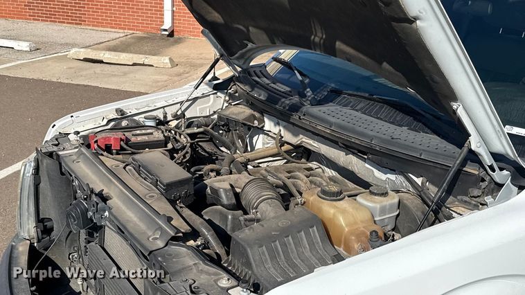 image for item ES5559 2011 Ford F150 XL pickup truck