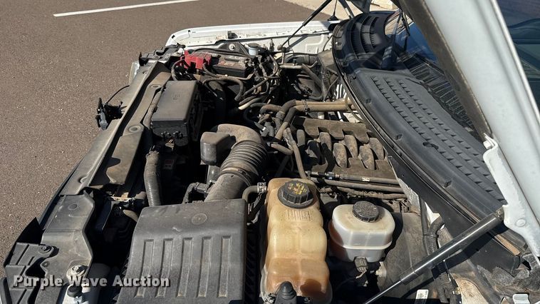 image for item ES5559 2011 Ford F150 XL pickup truck