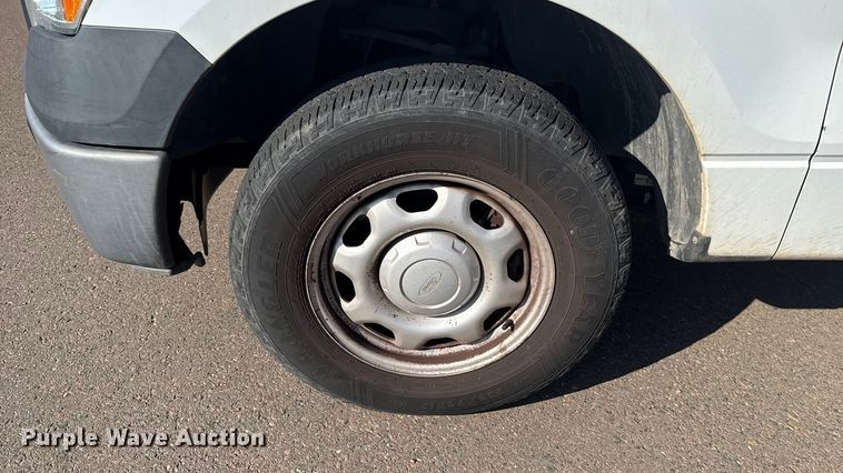 image for item ES5559 2011 Ford F150 XL pickup truck