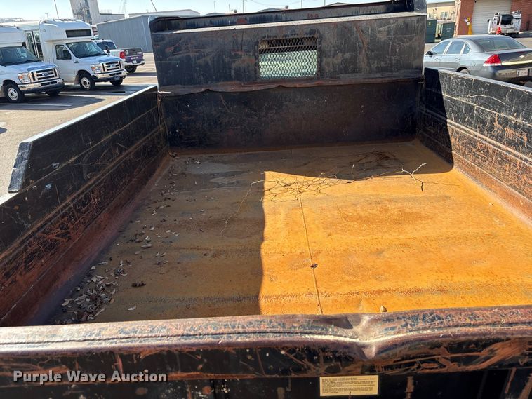 image for item ES5560 2005 Ford F450 Super Duty XL Crew Cab dump truck