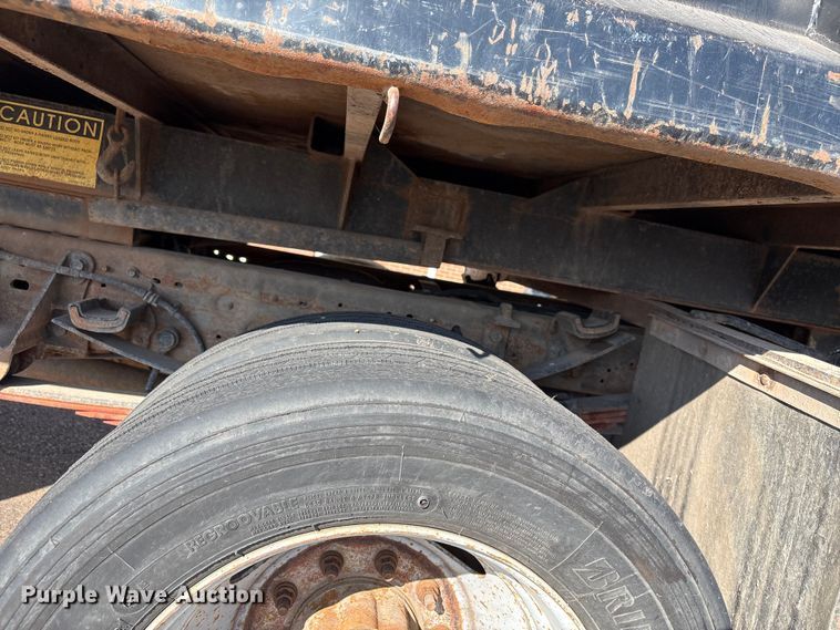 image for item ES5560 2005 Ford F450 Super Duty XL Crew Cab dump truck